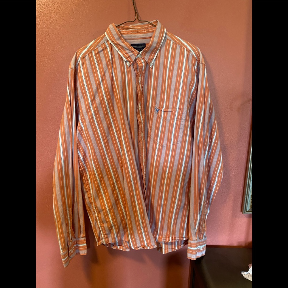 Men’s American Eagle Long Sleeve Buttondown. Size L.